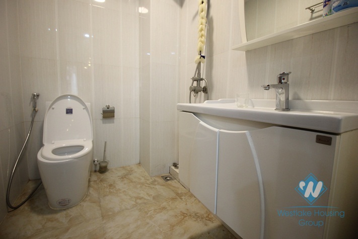 Simple apartment for rent in Cau giay district , Hanoi